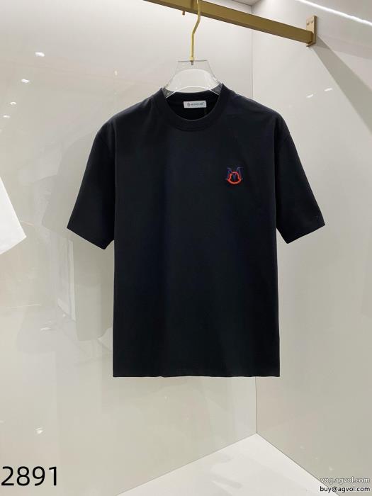 MONCLERコピー 商品 販売通勤の定番抜け感を出す半袖Tシャツ_0_4
