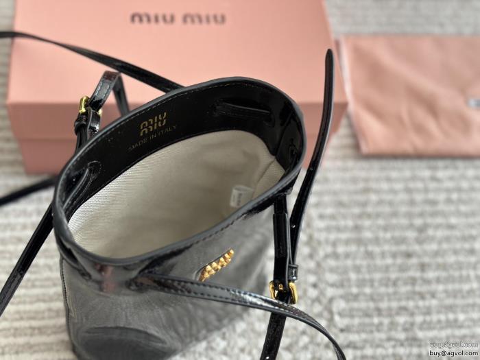 MIUMIUバッグ最安価格新品完売必須　限定SALEブランド 通販_0_3