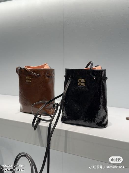 MIUMIUバッグ最安価格新品完売必須　限定SALEブランド 通販_0_4