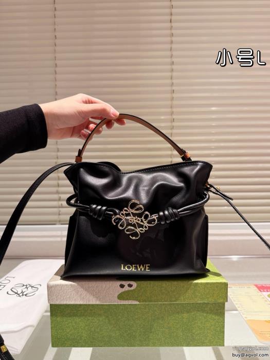 バッグLOEWEブランド 通販ゆったりシルエット流行の最前線_0_6