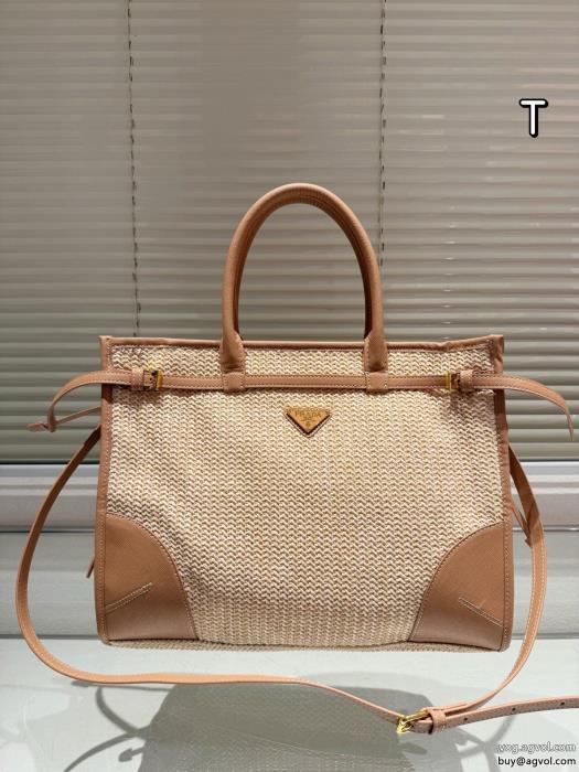 バッグPRADAコピー 通販爆発的人気オシャレ度がアップ早い者勝ち_0_4