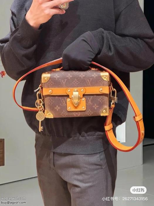 コピー 商品 通販LOUIS VUITTONバッグ完売必須大胆なデザイン_0_4