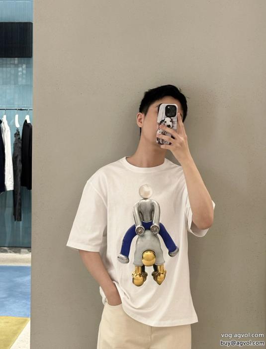 ロエベブランド 偽物実用性は勿論旬デザイン半袖Tシャツ_0_3