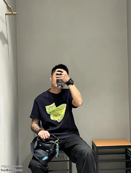 今年も人気一流の憧れブランドLOEWE半袖Tシャツコピー ブランド 通販_0_1