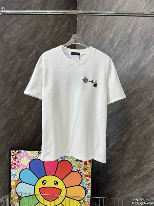 偽物 ブランドLOUIS VUITTON半袖TシャツSS23残り僅ぐっと鮮度がアップ_0_2