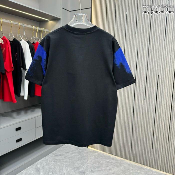 半袖Tシャツ爽快感が絶妙にマッチ愛用ブランドバーバリーコピー 品 販売_0_2