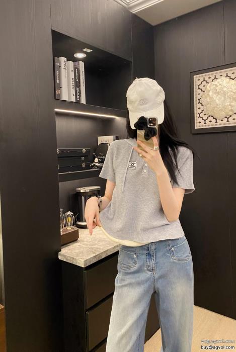 最新の秋冬アイテム魅力的な今年らしいCH半袖Tシャツスーパー コピー  _0_0