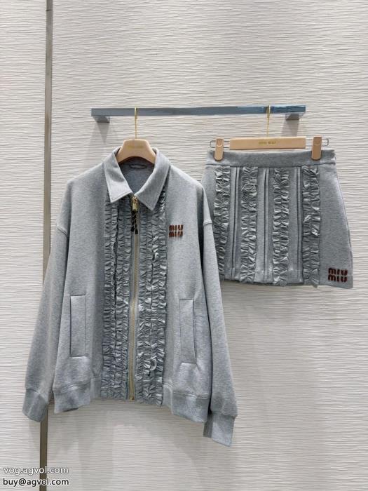 セット偽物 ブランド 販売MIUMIU新作秋冬らしさをプラス抜け感や着心地重視_0_4