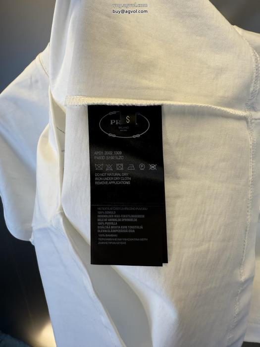 半袖Tシャツブランド 激安 安定感がありトレンドスタイルPRADA_0_1