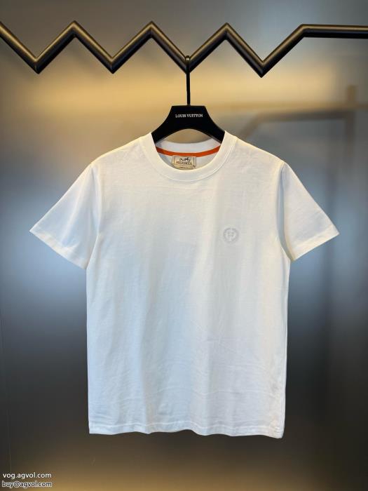 偽物 通販 半袖Tシャツファッション感が急上昇！秋冬2025年の最新アイテムHERMES_0_0