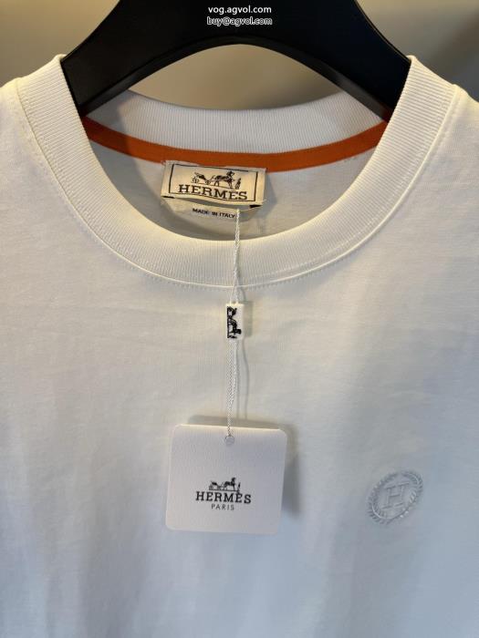 偽物 通販 半袖Tシャツファッション感が急上昇！秋冬2025年の最新アイテムHERMES_0_2