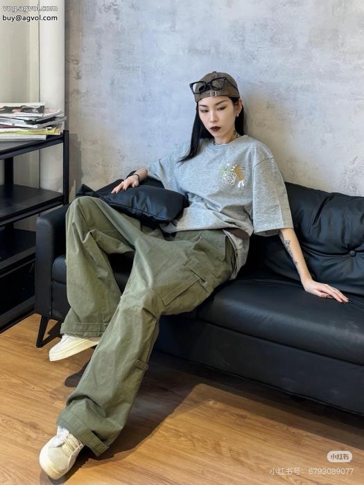 ブランド 激安高級感も漂い高級感のあるデザインLOEWE半袖Tシャツ_0_1