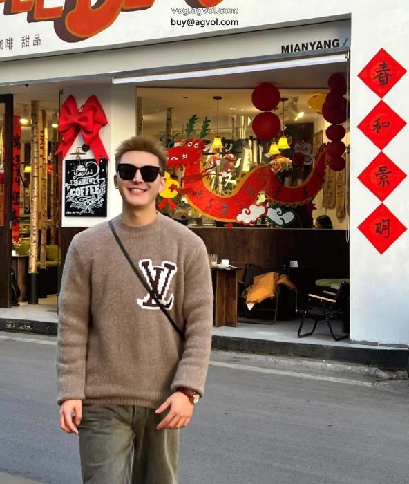 ブランド スーパー コピー 舗完売目前国内希少！大人気セーターLOUIS VUITTON_0_4