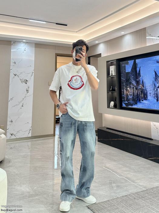 ブランド 品 コピーMONCLER半袖Tシャツ再入荷が嬉しい素敵なデザイン_0_2
