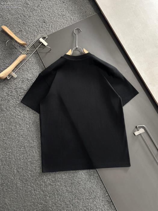 半袖Tシャツ清潔感溢れる激レアブランド スーパー コピー 舗MONCLER_0_1