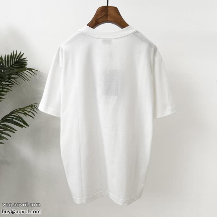 2025年秋の新作コレクション透け感優しい偽 ブランド 販売MONCLER半袖Tシャツ_0_0