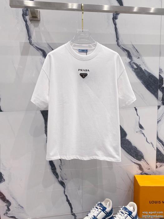 ブランド スーパー コピー 優良半袖Tシャツ優しい肌触り魅力が光るPRADA_0_1
