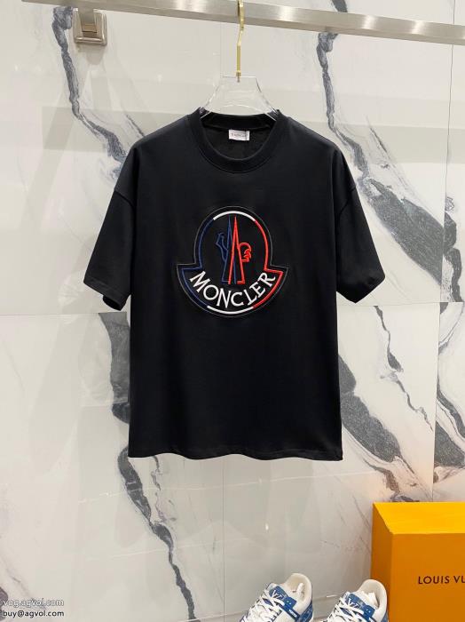 半袖TシャツMONCLER通勤にもOK今季大注目ブランド コピー_0_3