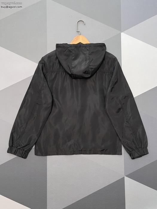 コートMONCLER知的な雰囲気冬着物人気上昇中激安 ブランド_0_2