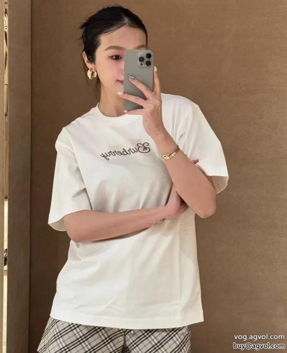 半袖Tシャツ偽物 通販 格安SALE通年使えるアイテムBURBERRY_0_2
