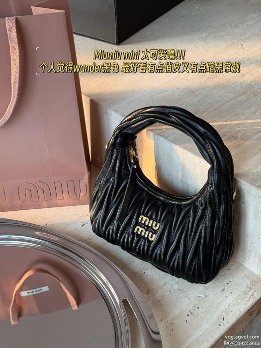 限定生産品今季はファション感漂うコピー 通販MIUMIUバッグ_0_0