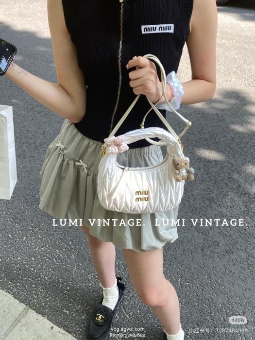 限定生産品今季はファション感漂うコピー 通販MIUMIUバッグ_0_4