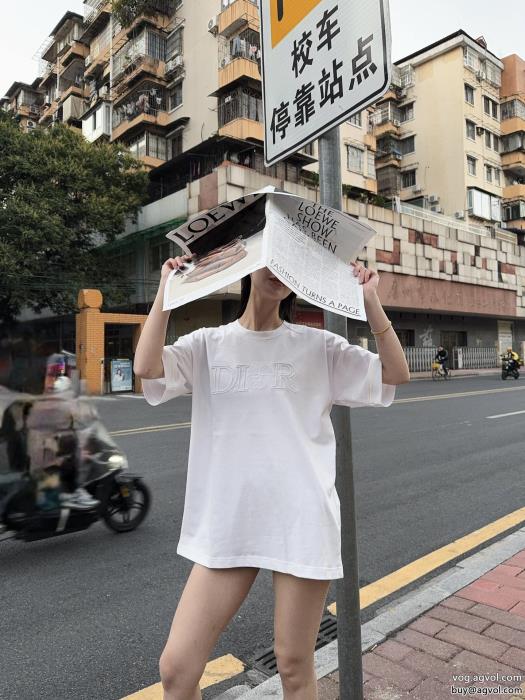 DIOR新鮮ながら上品最速！ブーム当確の2025秋冬トレンド偽 ブランド半袖Tシャツ_0_2