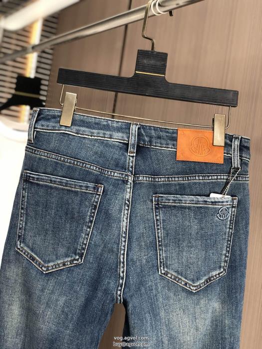 高い人気上品な印象に格上げMONCLERジーンズ偽 ブランド 購入_0_1