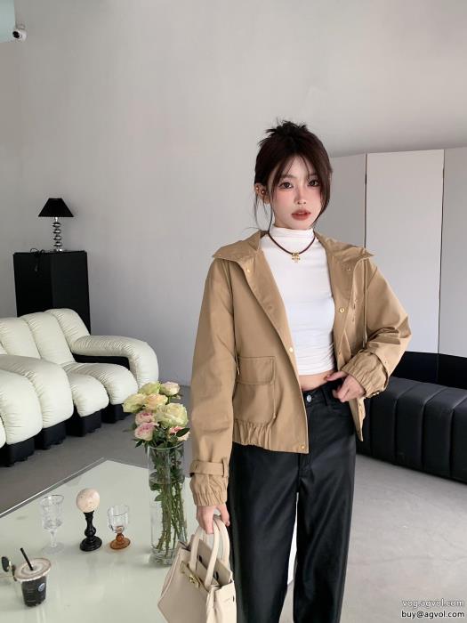 コピー ブランド 販売高級感も漂い可愛い完売確実  大人気コートCELINE_0_4