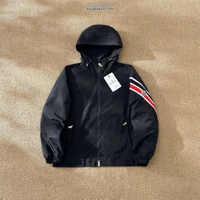 ブランド コピー 安心MONCLER今や定番アイテム好評品ロゴが素敵コート_0_3