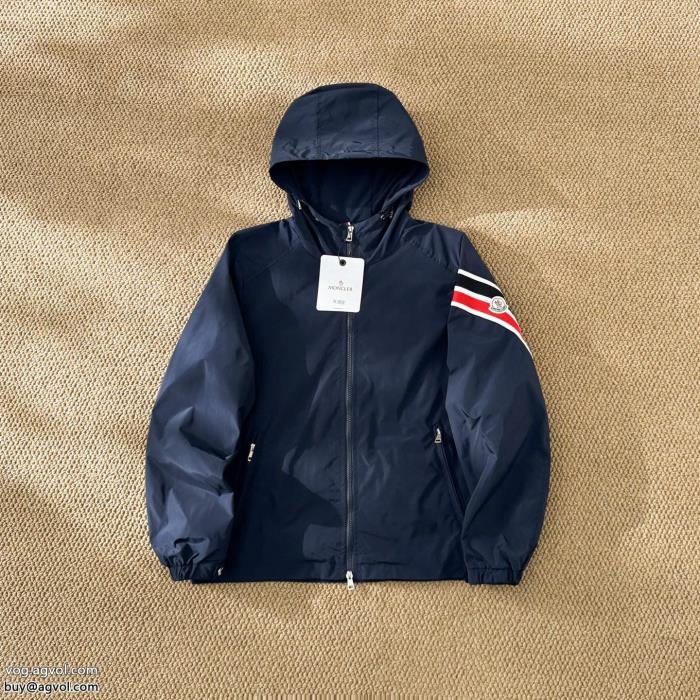 ブランド コピー 安心MONCLER今や定番アイテム好評品ロゴが素敵コート_0_4