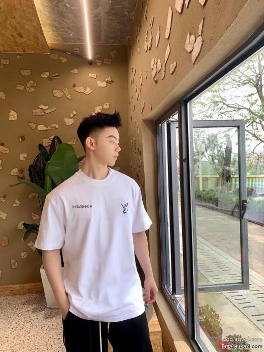 半袖Tシャツ定番人気最新作完売目前LOUIS VUITTON偽 ブランド _0_2