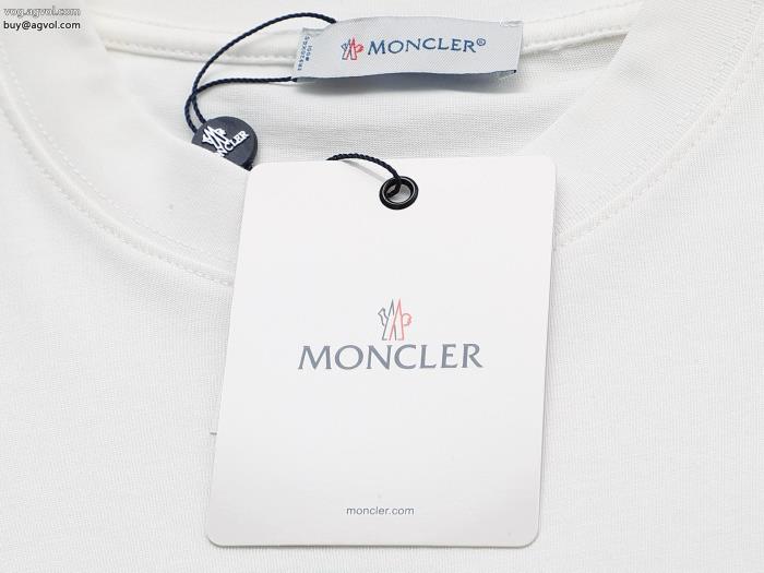 ブランド コピー 安心素晴らしい2025の新作VIP価格　海外発MONCLER半袖Tシャツ_0_3