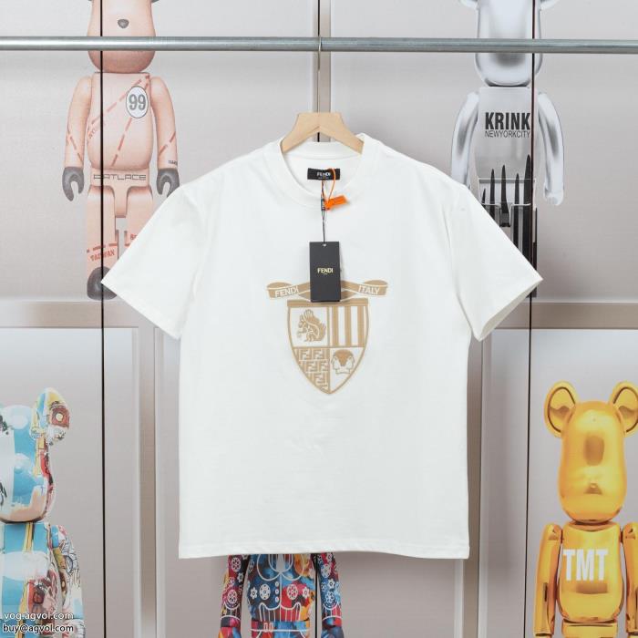 在庫あり即発芸能人愛用ブランドFENDIスーパー コピー 品半袖Tシャツ_0_1