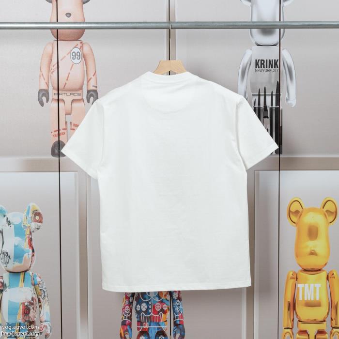 在庫あり即発芸能人愛用ブランドFENDIスーパー コピー 品半袖Tシャツ_0_2