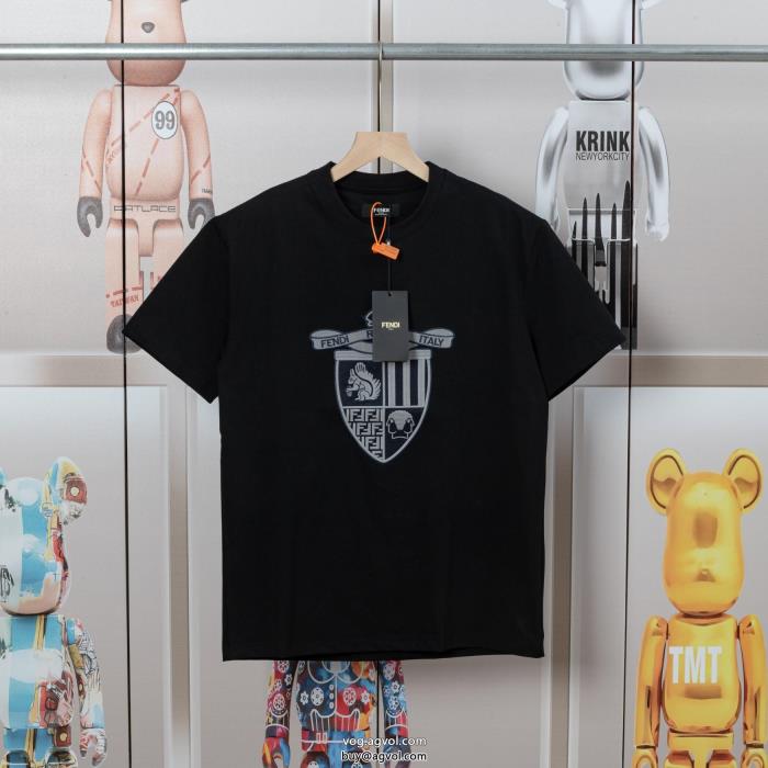 在庫あり即発芸能人愛用ブランドFENDIスーパー コピー 品半袖Tシャツ_0_4