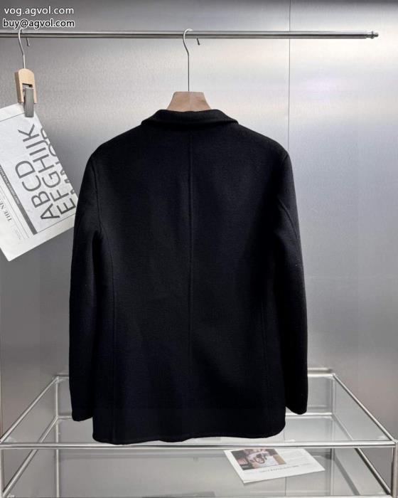 偽物 ブランド唯一無二の存在大人気セールコートFENDI_0_0