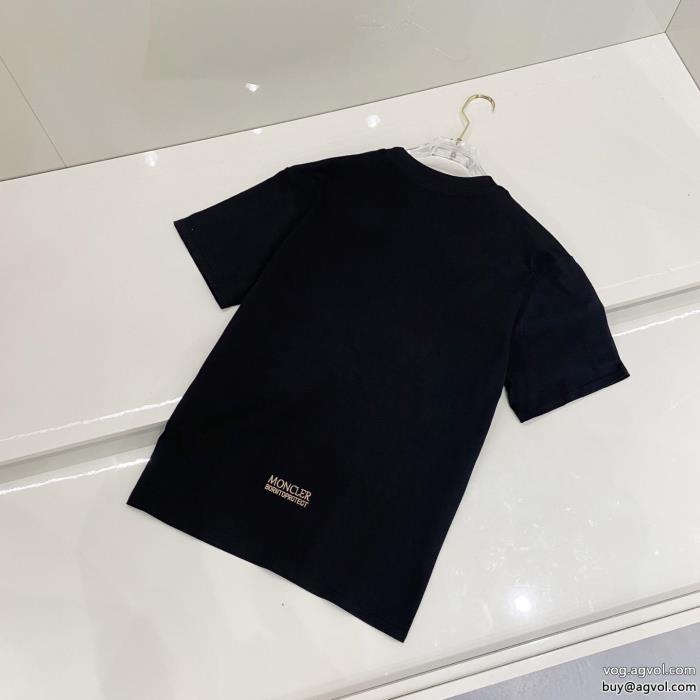 雑誌掲載カジュアルで気分爽快MONCLER半袖Tシャツブランド 激安_0_3