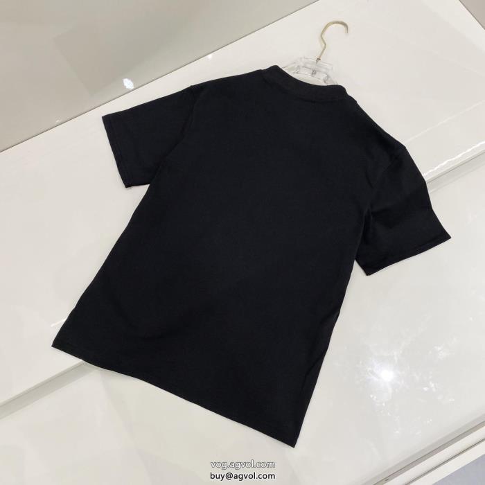 MONCLER半袖Tシャツ新作限定　人気沸騰中必需品ブランド 偽物_0_3