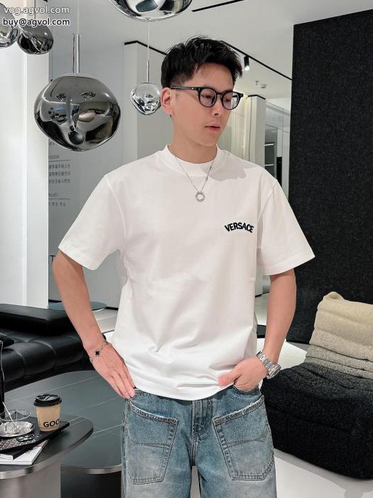 VERSACEコピー 商品 販売期間限定セール今季流行りの人気新作半袖Tシャツ_0_3