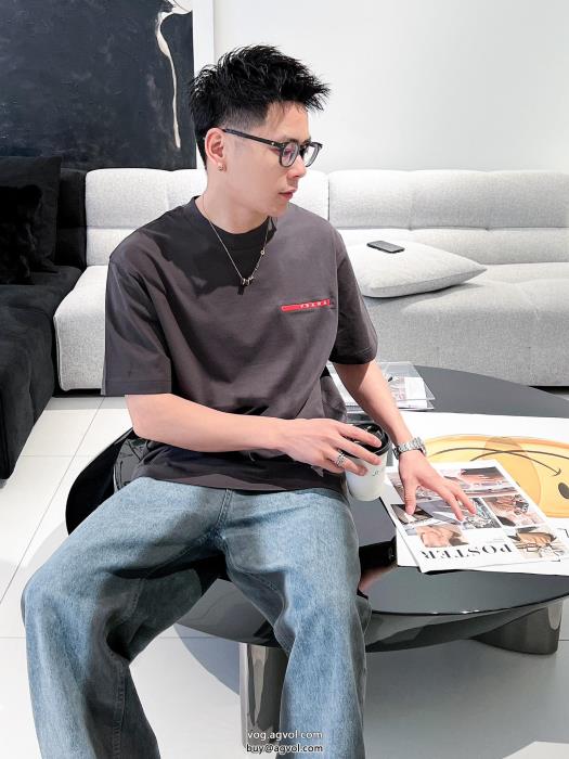 ブランド コピー 着払いPRADA半袖Tシャツ円高還元Sale完売必至_0_4