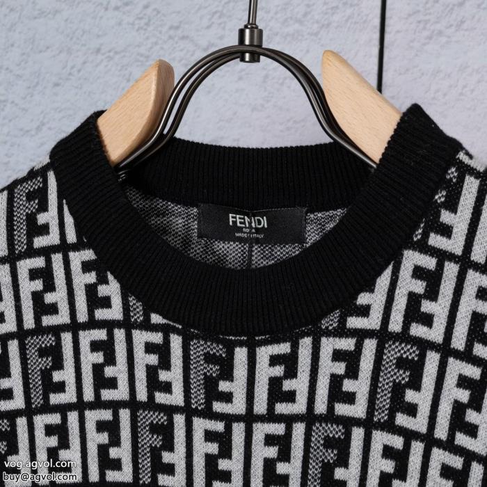 スーパー コピー 品半袖Tシャツ華やかな印象素敵な夏の定番アイテムFENDI_0_1