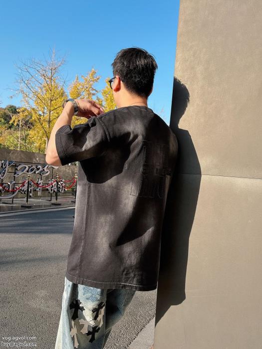 偽物 ブランド 激安半袖Tシャツ話題沸騰2025夏に意外と人気な新作ミュウミュウ_0_4