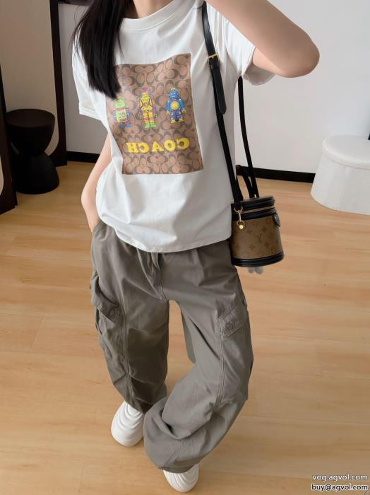 SS23残り僅海外限定モデル 新作半袖Tシャツコーチ偽物 ブランド 販売_0_3