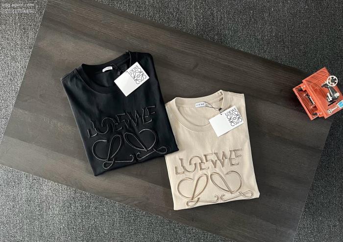 限定生産品今年らしく魅力的アップ半袖Tシャツロエベブランド コピー_0_3