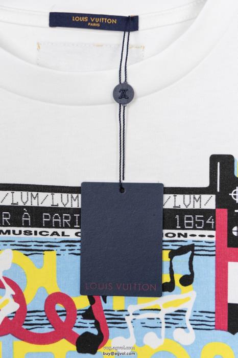 ルイ ヴィトン偽物 ブランド 販売絶妙な抜け感清涼感半袖Tシャツ_0_1