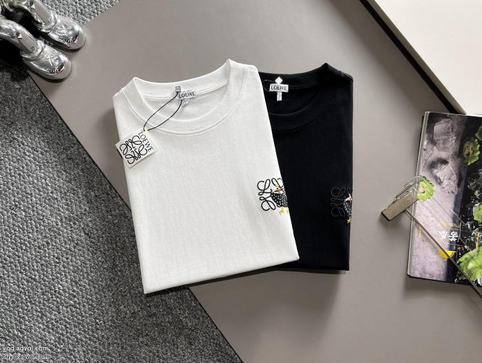 半袖Tシャツ韓国の人気トレンドの最先端にLOEWE偽物 ブランド 販売_0_3
