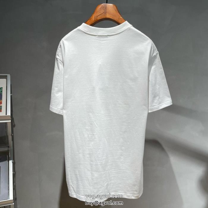 フェンディ今年らしく魅力的アップ格好良いブランド コピー 着払い半袖Tシャツ_0_4