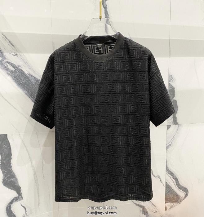 偽物 ブランド ショップFENDI今シーズンのトレンドアイテム232025半袖Tシャツ_0_1