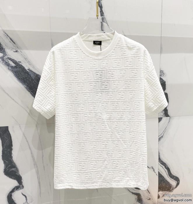 偽物 ブランド ショップFENDI今シーズンのトレンドアイテム232025半袖Tシャツ_0_4